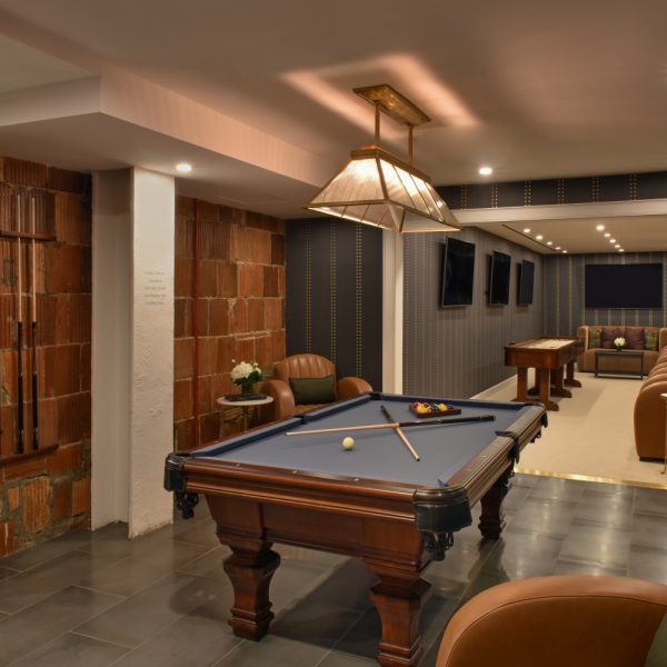 KHaydenTrump40WallVaultGameroom